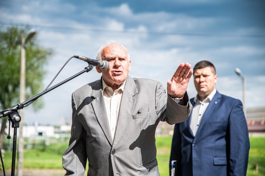 Na przystani kajakowej nad Sanem w Przemyślu odsłonięto Kamień Papieski [ZDJĘCIA]