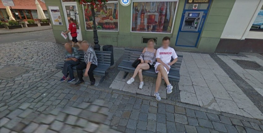 Fotografując ulice Google uwiecznia także to, co się na nich...