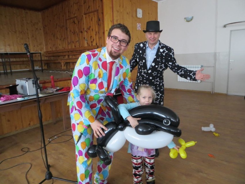 Dzieciaki z gminy Blizanów obejrzały balonowe show
