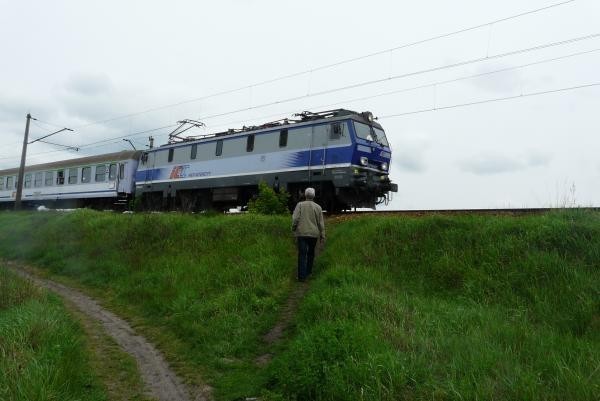 Pociągi pasażerskie jadą po nowych torach na Sądecczyznę o kilkanaście minut dłużej