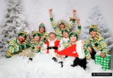 Siedmiu elfów i tajemniczy Święty Mikołaj. Wyjątkowa sesja zdjęciowa żużlowców Falubazu