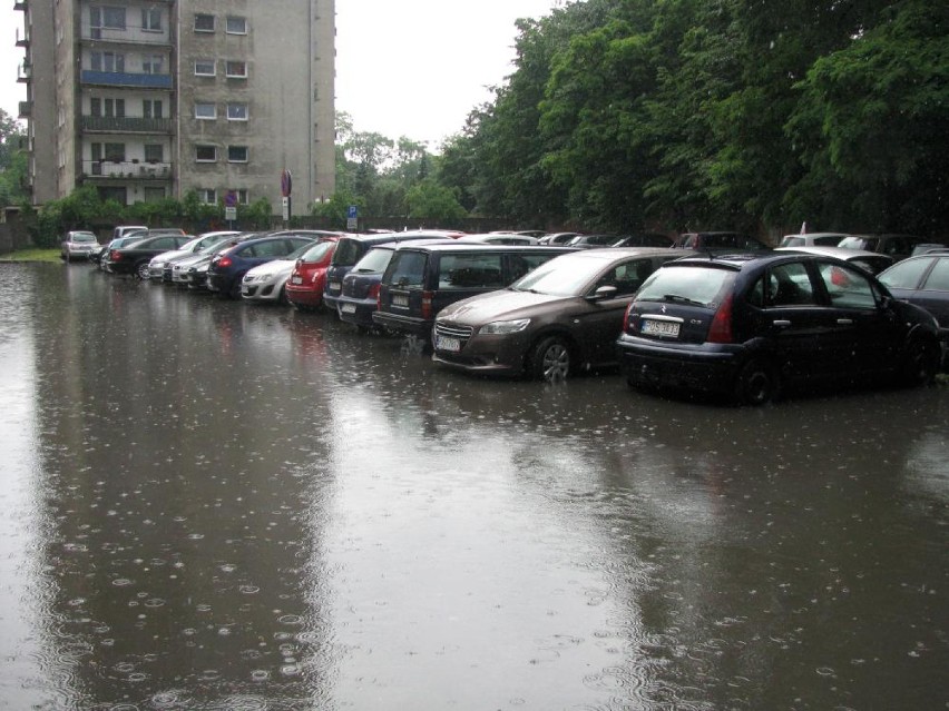 Burza przeszła nad Ostrowem [FOTO]