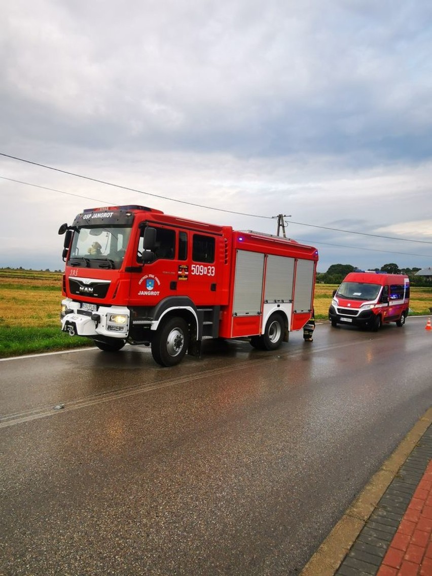 Cztery osoby ranne w porannym wypadku w Trzyciążu. Cztery osoby ranne 