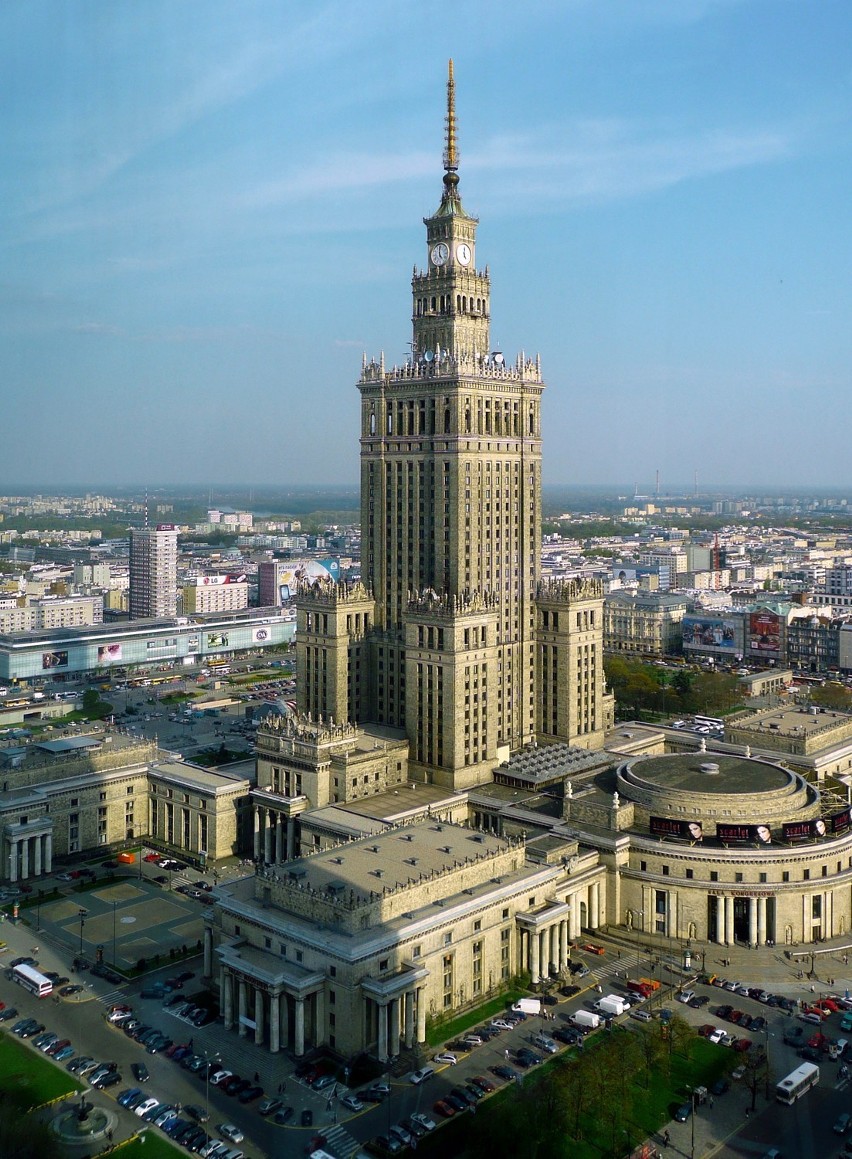 1952 – W Warszawie rozpoczęto budowę Pałacu Kultury i Nauki.