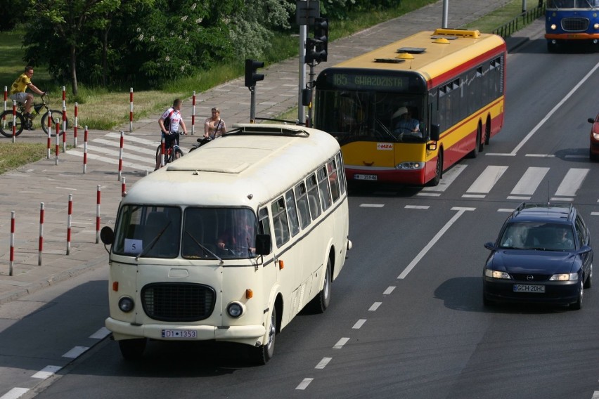 Noc Muzeów w Warszawie 2019. Specjalne linie muzealne...