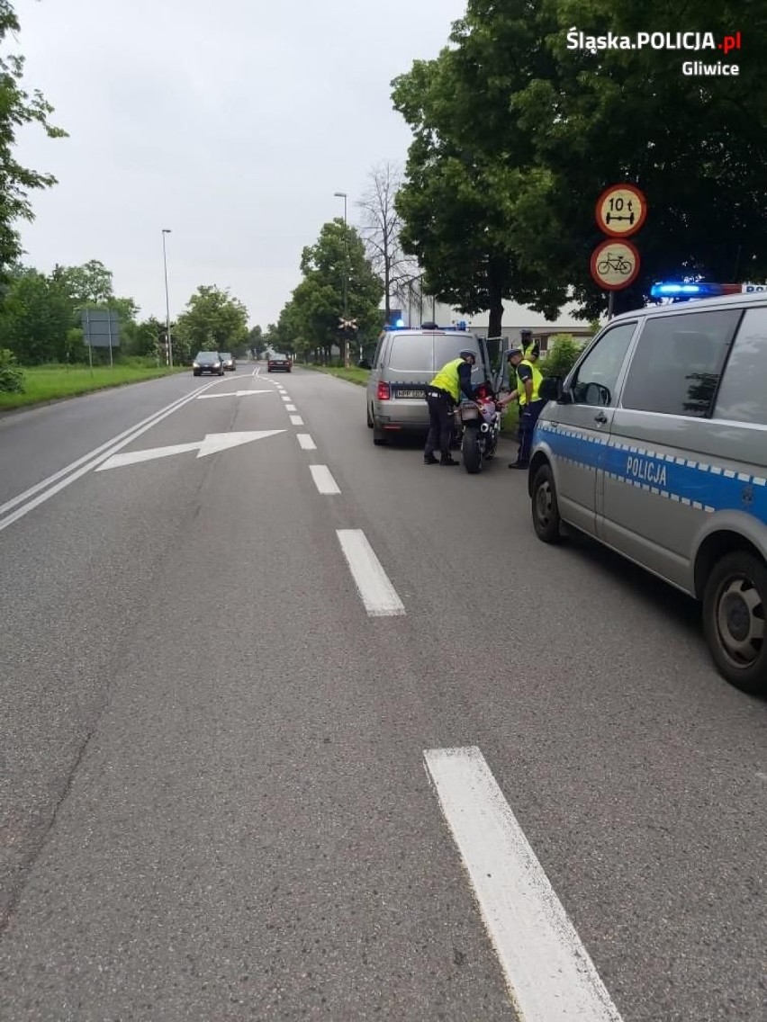 Policyjny pościg za motocyklistą w Gliwicach. Konieczne były posiłki