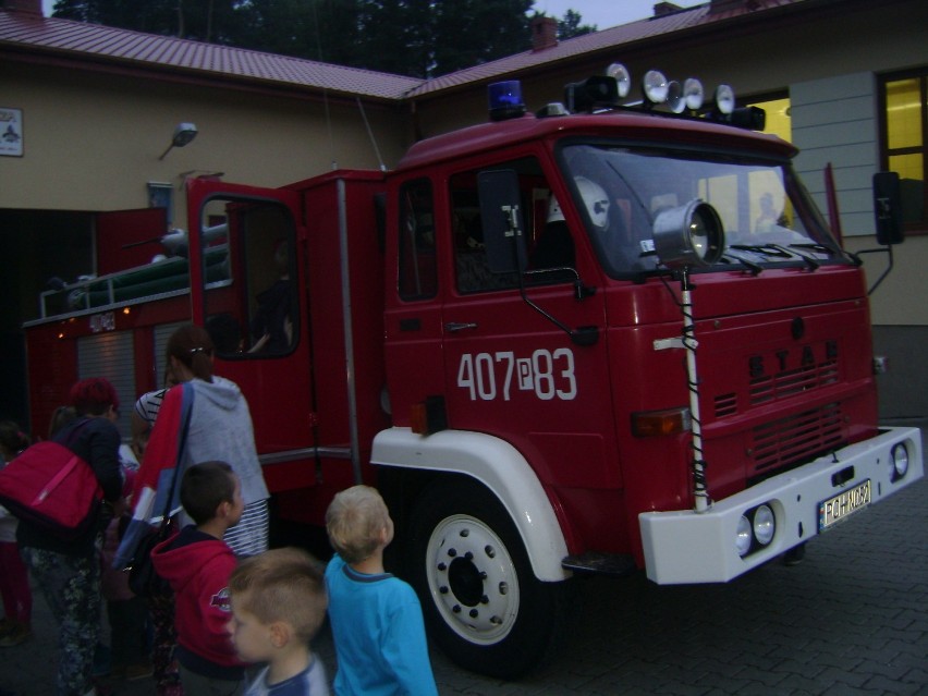 Lipia Góra: Dzieci uczciły Dzień Ziemniaka. Smakowały potrawy i ogłądały wóz strażacki