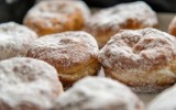 Tłusty czwartek 2019 tuż tuż. Sprawdź datę i sprawdzone przepisy! [PĄCZKI, FAWORKI]