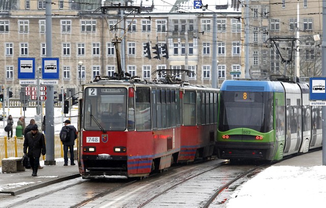 Wszystkie tramwaje i autobusy są na trasach w Szczecinie. ...
