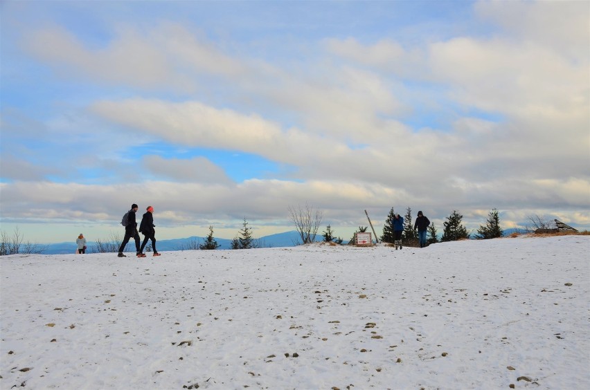 Ruszają największe ośrodki narciarskie w Beskidach. Tylko na 10 dni... Spieszcie na narty do COS w Szczyrku i Szczyrk Mountain Resort!