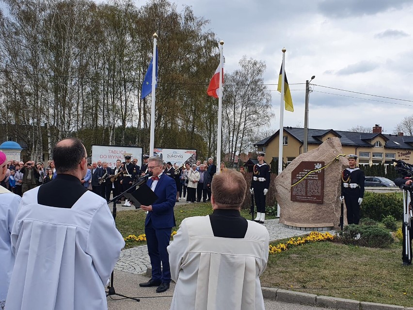 W Baninie odsłonięto obelisk ofiar stalinizmu i hitleryzmu