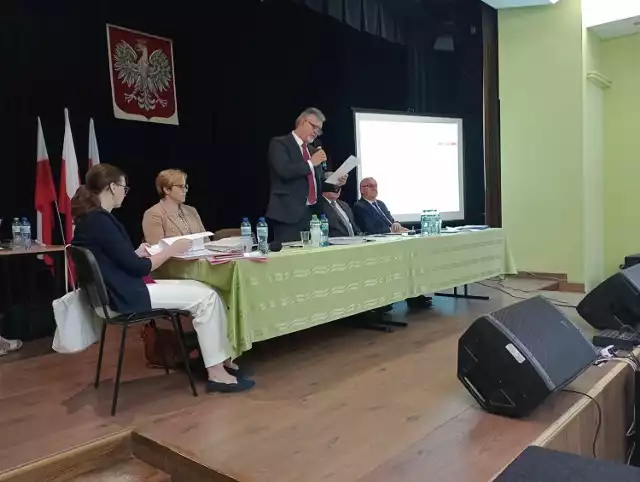 Burmistrz Lech Łępicki zdeklarował, że budynek zostanie przekazany