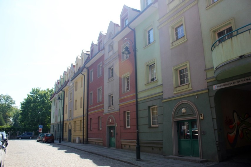 Kolorowe kamieniczki Starego Miasta w Głogowie. Zobaczcie, jak się one różnią. Zdjęcia