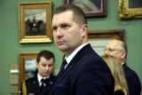 Senator Jacek Bury z KO donosi do prokuratury na posła PiS Przemysława Czarnka. Chodzi o "uchwały" anty-LGBT