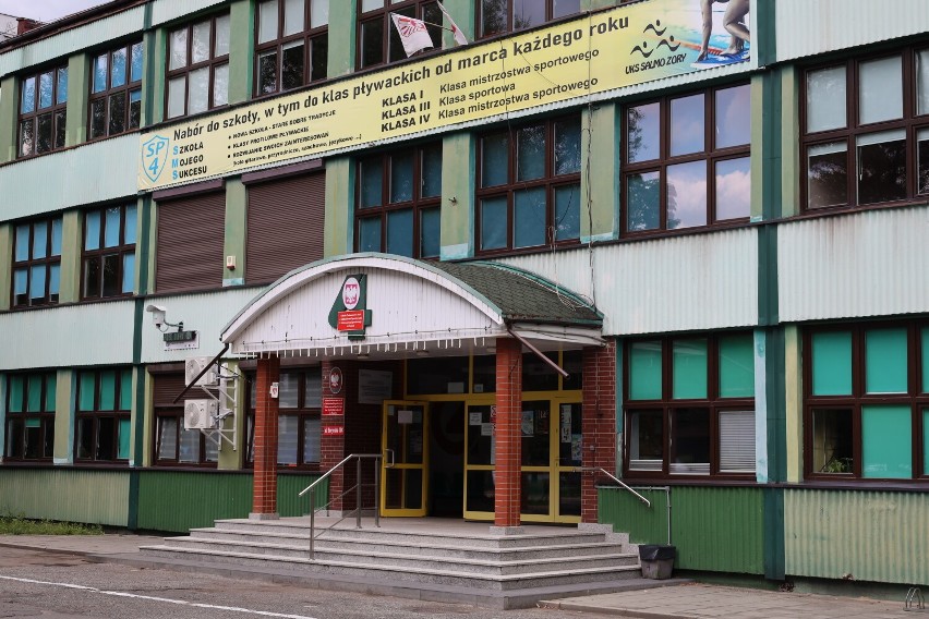 Wkrótce ruszy termomodernizacja Szkoły Podstawowej nr 4 w Żorach. Inwestycja pozwoli poprawić efektywność energetyczną budynku