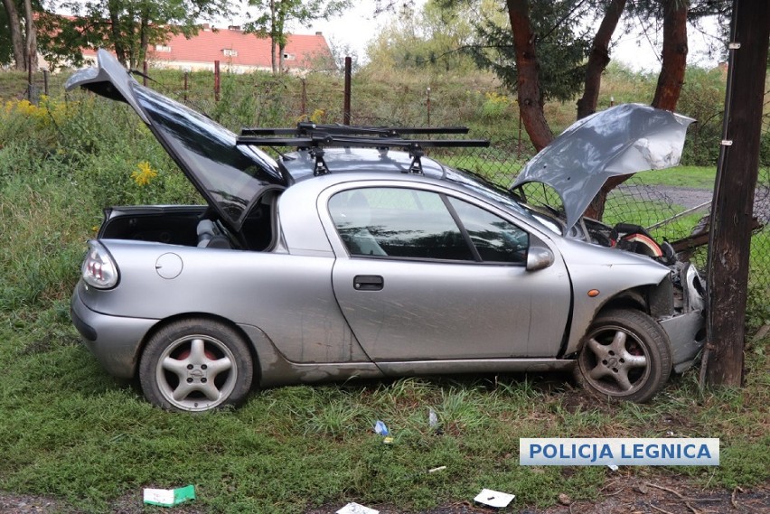 Z pistoletem napadł na kierowcę i ukradł auto! W Legnicy sceny jak z filmu akcji!