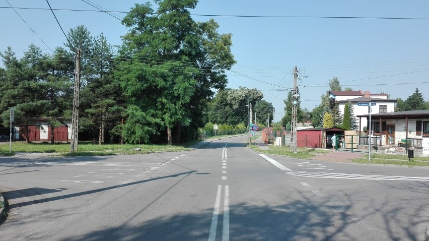 Z prawej Zabrze, z lewej Ruda Śląska - granica strefy...