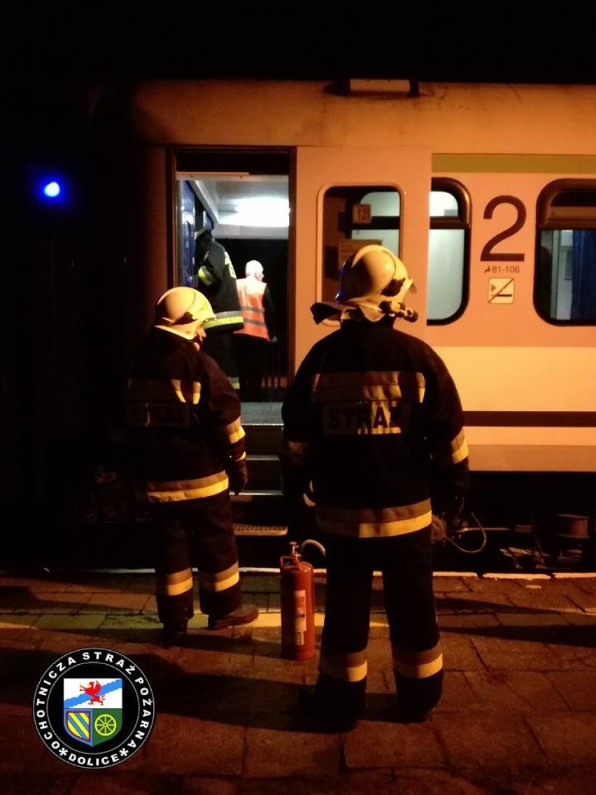 Dolice. Strażacy dziś gasili palący się pociąg PKP Intercity [zdjęcia]