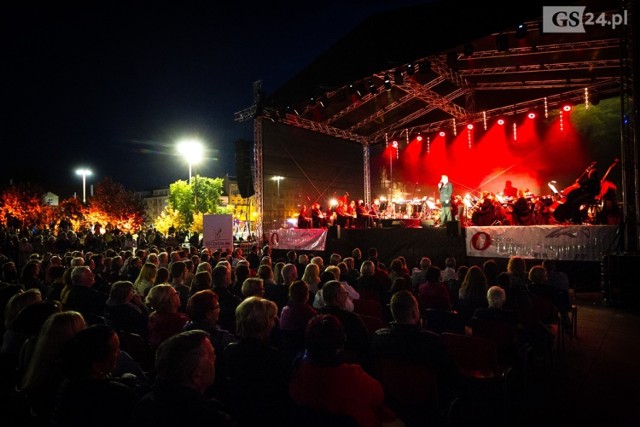 1 września 2018 r na dachu Centrum Dialogu Przełomy odbył się koncert, będący hołdem uczestnikom Sierpnia’80 i strajków z sierpnia 1988 roku. Uczestnicy usłyszeli znane i uwielbiane nie tylko przez kinomanów kompozycje.