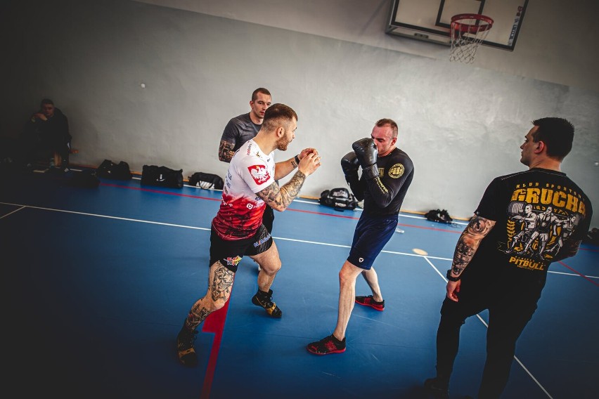W Ozorkowie odbył się trening bokserski z byłym Mistrzem Europy. ZDJĘCIA