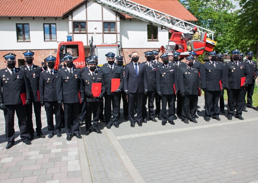 Andrzej Duda zagwarantował zakup samochodu dla strażaków ochotników z powiatu starogardzkiego ZDJĘCIA