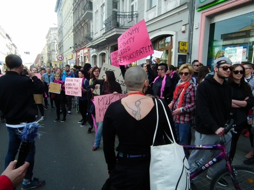 Protestujący przekonują, że pomysł nie sprawi, że aborcja...