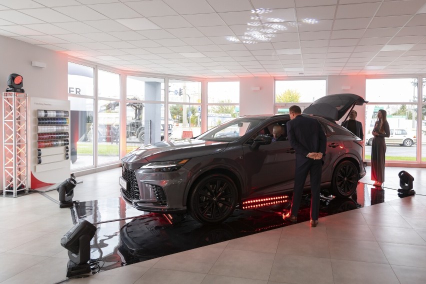 Nowy Lexus RX można było oglądać w bydgoskim salonie Toyota Walder 