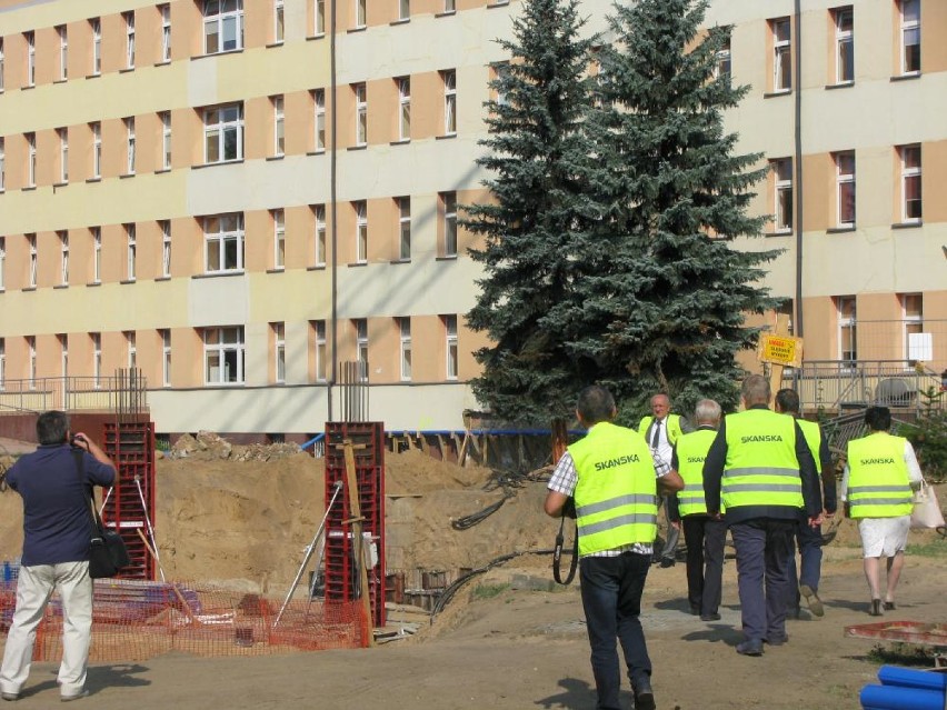 Rozbudowa szpitala w Ostrowie [FOTO]