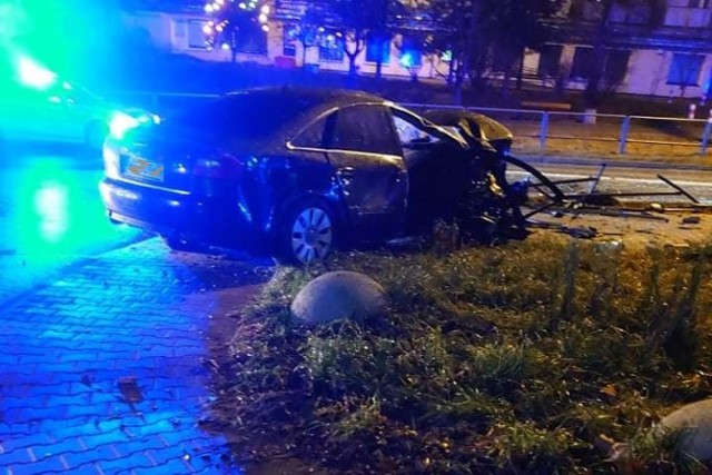 Wypadek w Radomiu wydarzył się w piątek wieczorem na ulicy Wierzbickiej.