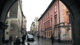 Okrutna zbrodnia w Krakowie: włożył jej zwłoki do przesyłki PKP