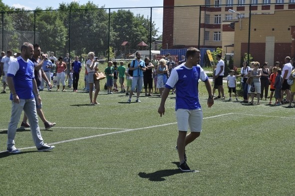 Łukasz Podolski i Tomasz Kłos odwiedzili Football Academy w...