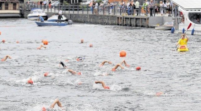 W ubiegłym roku zorganizowano pierwszą edycję zawodów pływackich "Woda bydgoska". Miasto zapowiada, że w tym roku impreza również się odbędzie i to poszerzona o dodatkowy dystans