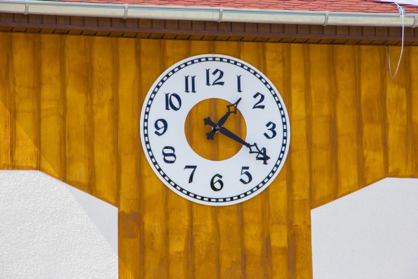 Na targowisku miejskim w Obornikach pojawił się zegar