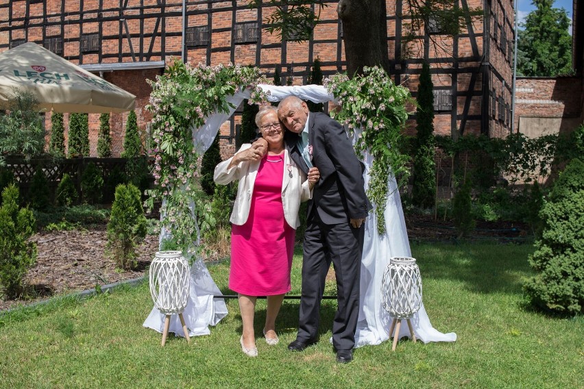 Na dobre i na złe... tak od 50 lat! Te pary z gminy Białośliwie otrzymały medale za długoletnie pożycie małżeńskie!