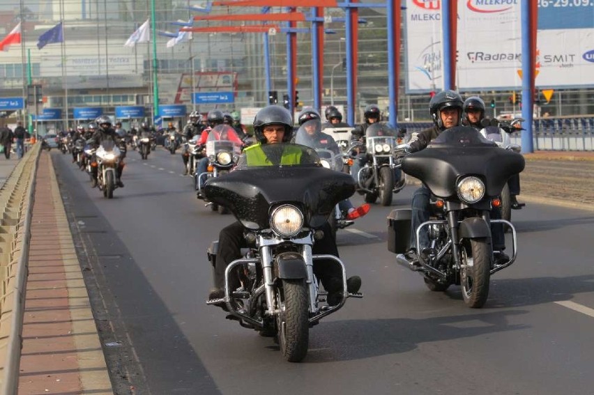 Motocyklowa parada w Poznaniu na zakończenie sezonu