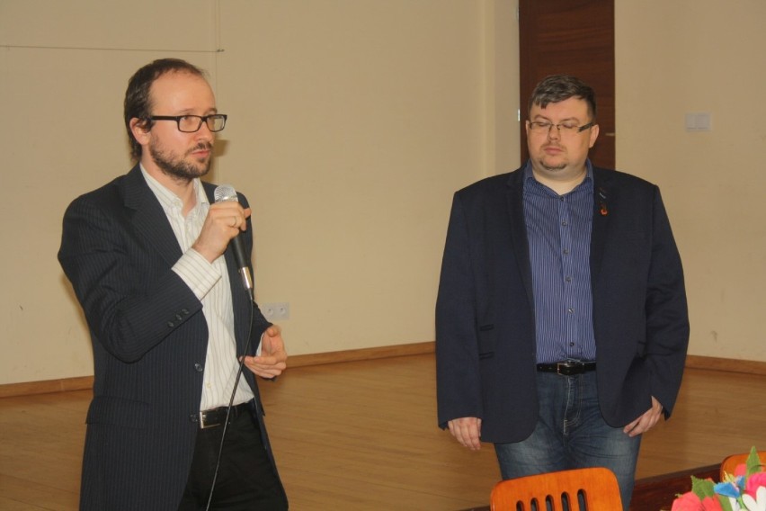 Tłumy na wykładzie dr Dawida Golika oraz dr Piotra Sadowskiego