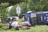 Sycewice, powiat słupski: Radiowóz czołowo zderzył się z osobówką.Pięciu policjantów rannych ZDJĘCIA