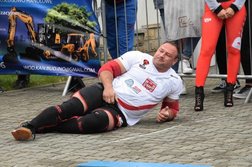 W Mistrzostwach Polski strongmanów OPEN bełchatowianin...