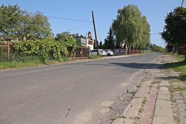 Ulica Kukułek w Sosnowcu zostanie przebudowana. Obecnie jest w złym stanie.

Zobacz kolejne zdjęcia. Przesuń zdjęcia w prawo - wciśnij strzałkę lub przycisk NASTĘPNE