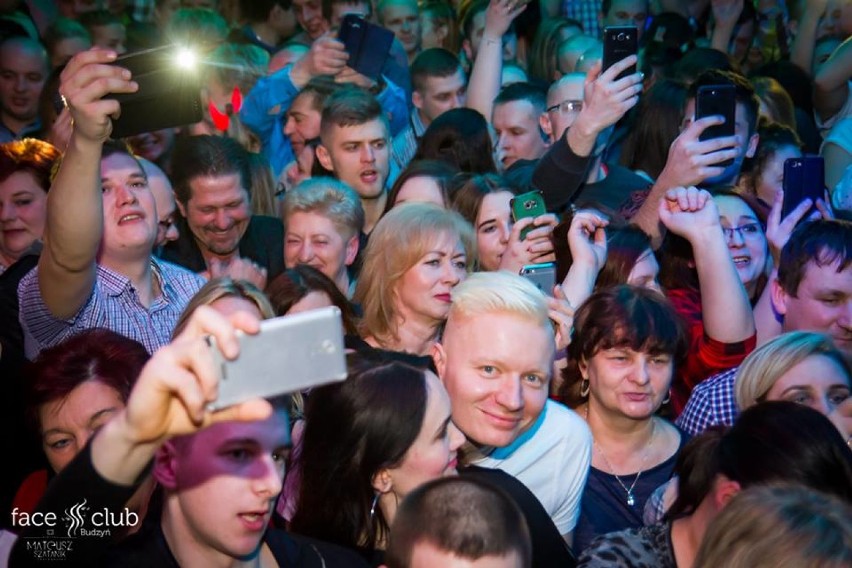 Zenek Martyniuk w Budzyniu. Wokalista zespołu Akcent wystąpił w Face Clubie [FOTO]