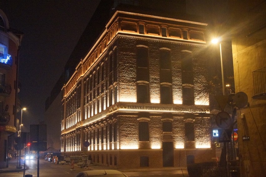 Calisia One. Tak wygląda budynek dawnej fabryki fortepianów i pianin w Kaliszu. ZDJĘCIA
