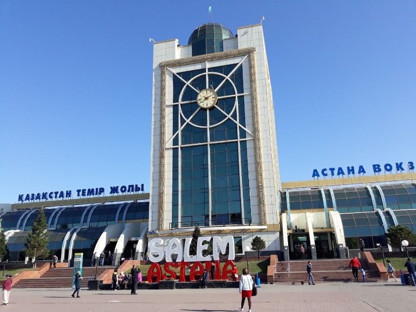 Nur-Sułtan, do niedawna Astana, to nowo wybudowana stolica...