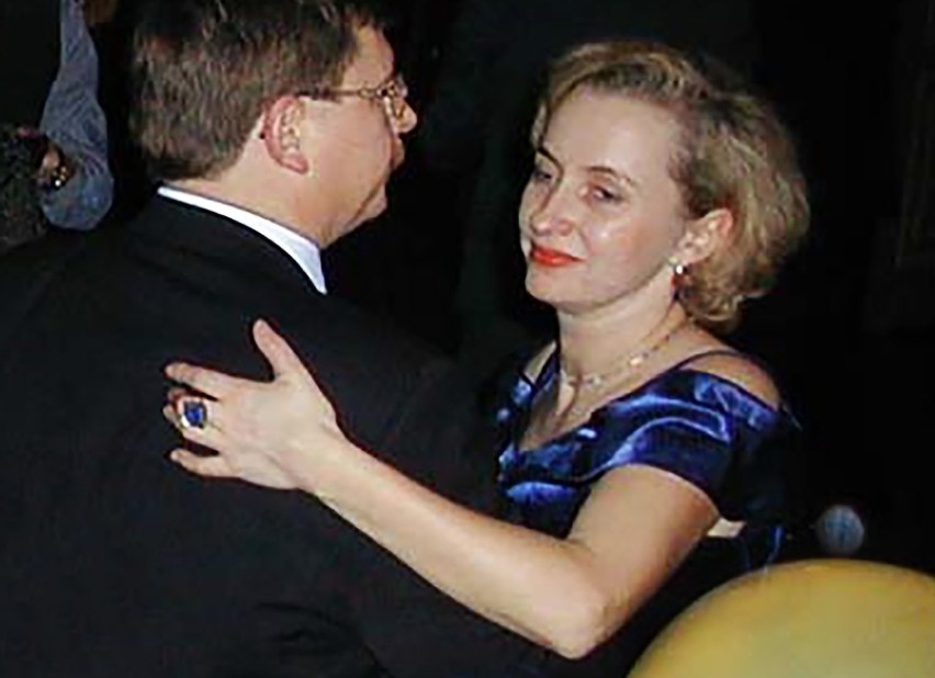 Sylwester przełomu lat 2000/2001 - tańczący z żoną Witold...