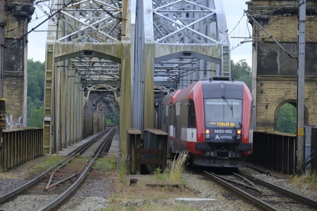 Polskie Linie Kolejowe planują m.in. remont mostu kolejowego, konkretnie remont przyczółków, łożysk, podpór i wieżyczek. W zakresie należącym do Miasta Toruń w bezpośrednim sąsiedztwie mostu zostanie wybudowana kładka pieszo–rowerowa.