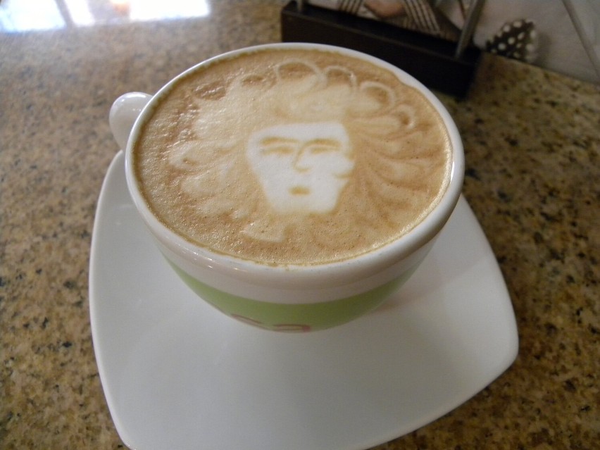 Mistrzyni świata baristów w kaliskiej cukierni zdradziła jak zrobić najlepszą kawę. ZDJĘCIA 