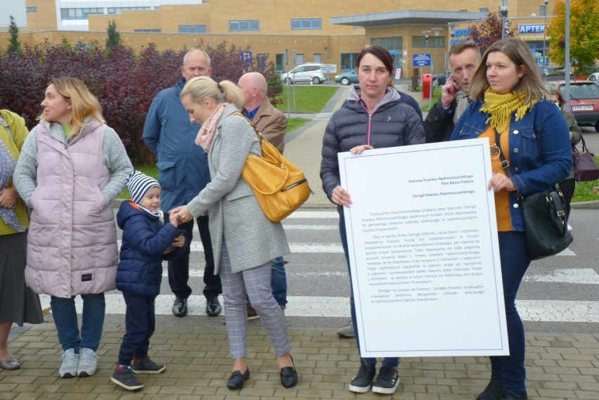 Rodzice domagają się przywrócenia pediatrii w Szpitalu Powiatowym w Radomsku [ZDJĘCIA]