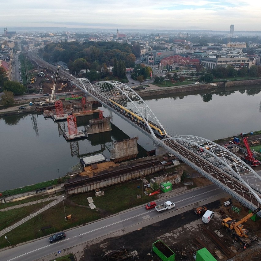 Kraków. Budują most nad Wisłą. Mieszkańcy mają dość palowania 