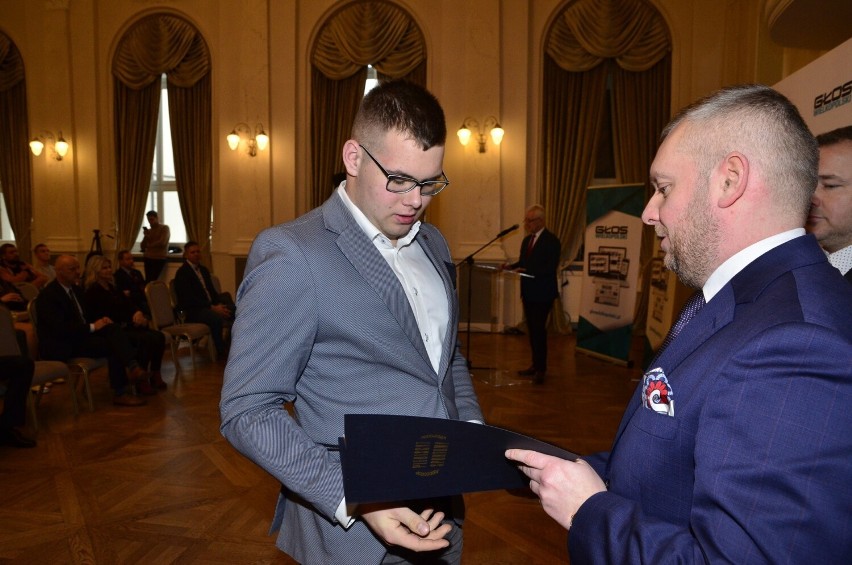 Gala laureatów Plebiscytu Sportowego w poznańskim Bazarze. Zobaczcie zdjęcia wyróżnionych sportowców, trenerów, talentów i drużyn