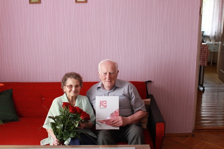 Małżeństwo z Żor świętowało 60-lecie małżeństwa. Dostali upominki od prezydenta