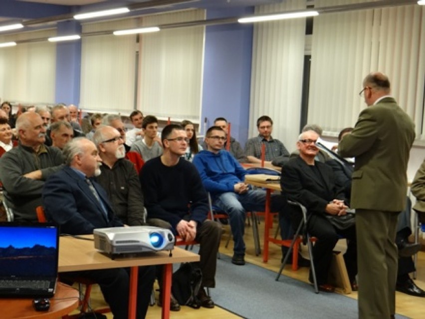 Pokonkursowa wystawa "Leśne Fotografie 2013”